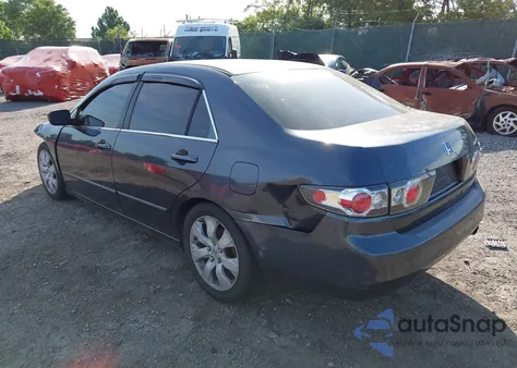 2005 Honda Accord 2.4 Ex z USA, uszkodzony, nr VIN 1HGCM55735A117613